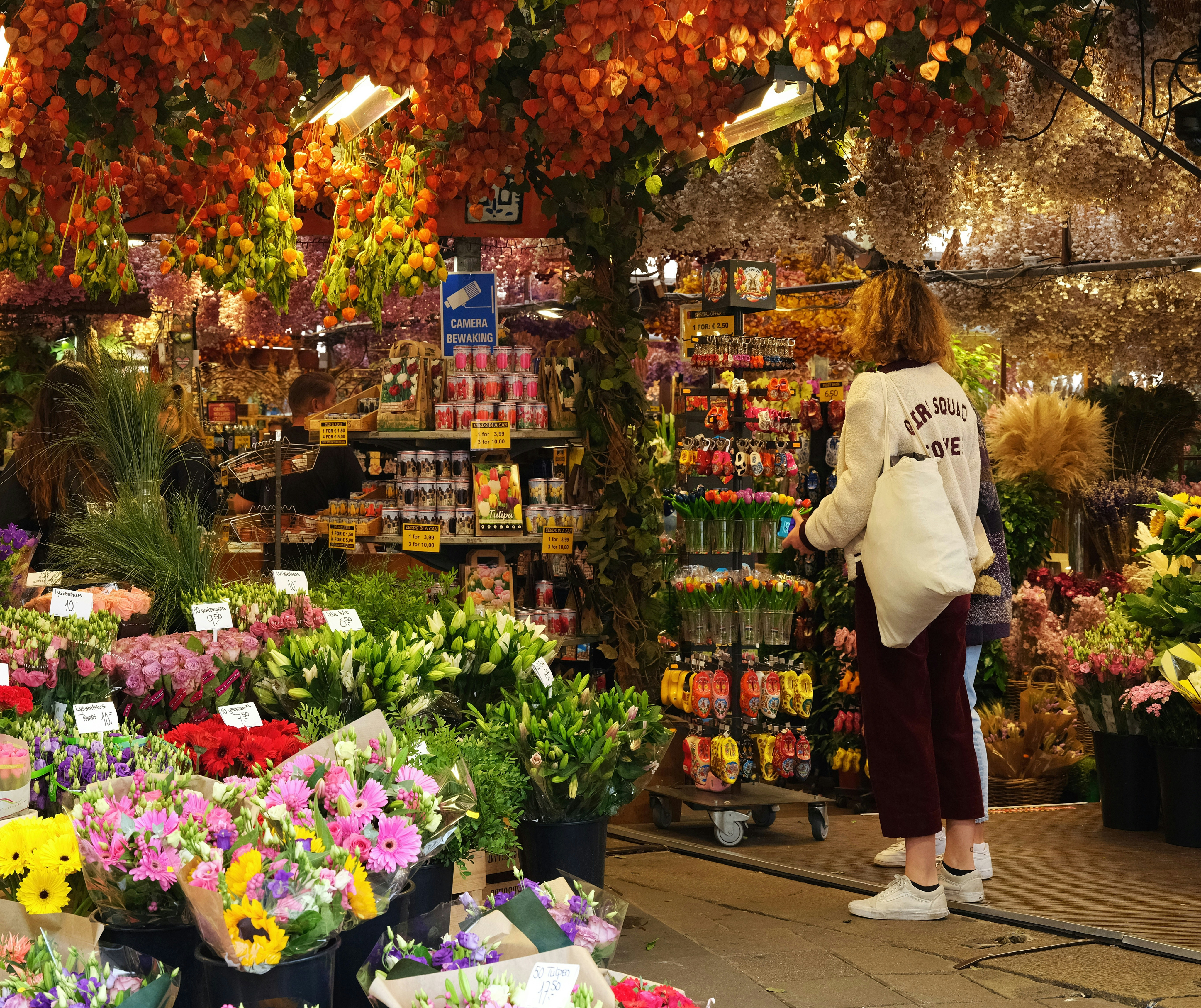 woman-in-a-flower-marking